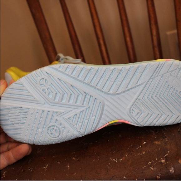 ASICS Size 8 - Picture 2 of 7